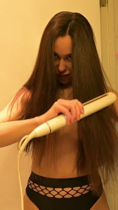 Fetish Hair care routine with tits out. Want to lube my hair with your cum from jerking off on me! | klip 1