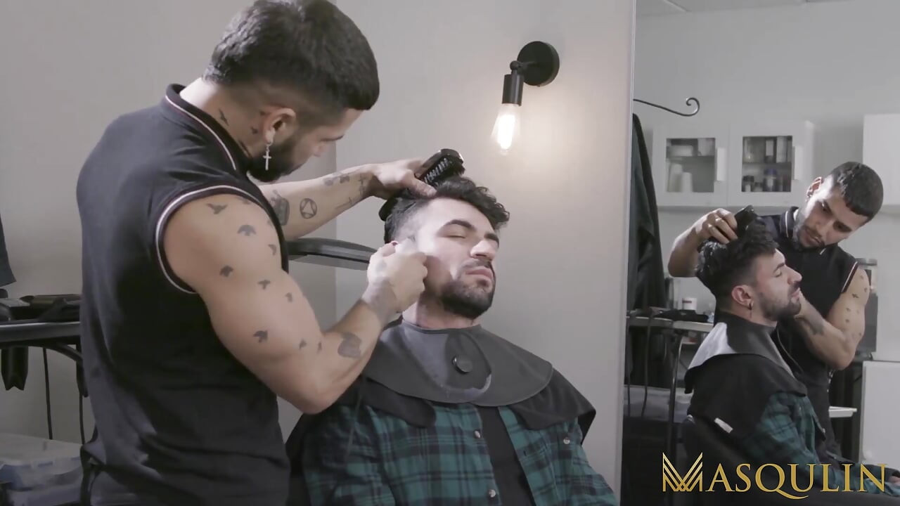 Masqulin hair stylist Brock Banks barebacks gay Ian Greene