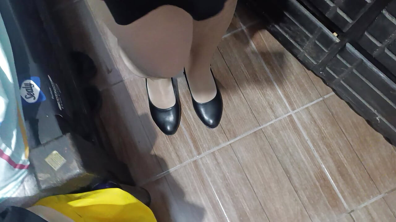 Ako lang at ang pantyhose