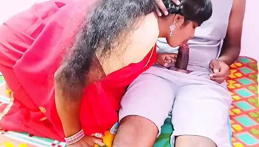 Hintli seks. Hintli güzel kırmızı sari üvey anne maalesef üvey oğlunu büyük uzun yarakla sikiyor. Telugu ile sert sikişiyor edepsizce konuşuyor.
