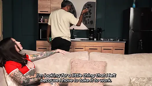 Big tattoo - Tattooed woman wants a tattoo on her pussy. Guess what ended up happening?