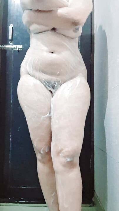 18 saal ke larke dvara desi aanti ki chudaee