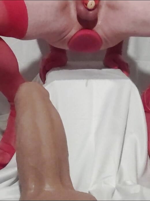 red Susan close up fuckin