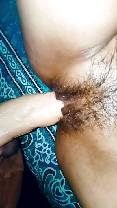 Sexi dillo lagakar deshi bhabi ki chudai ka video