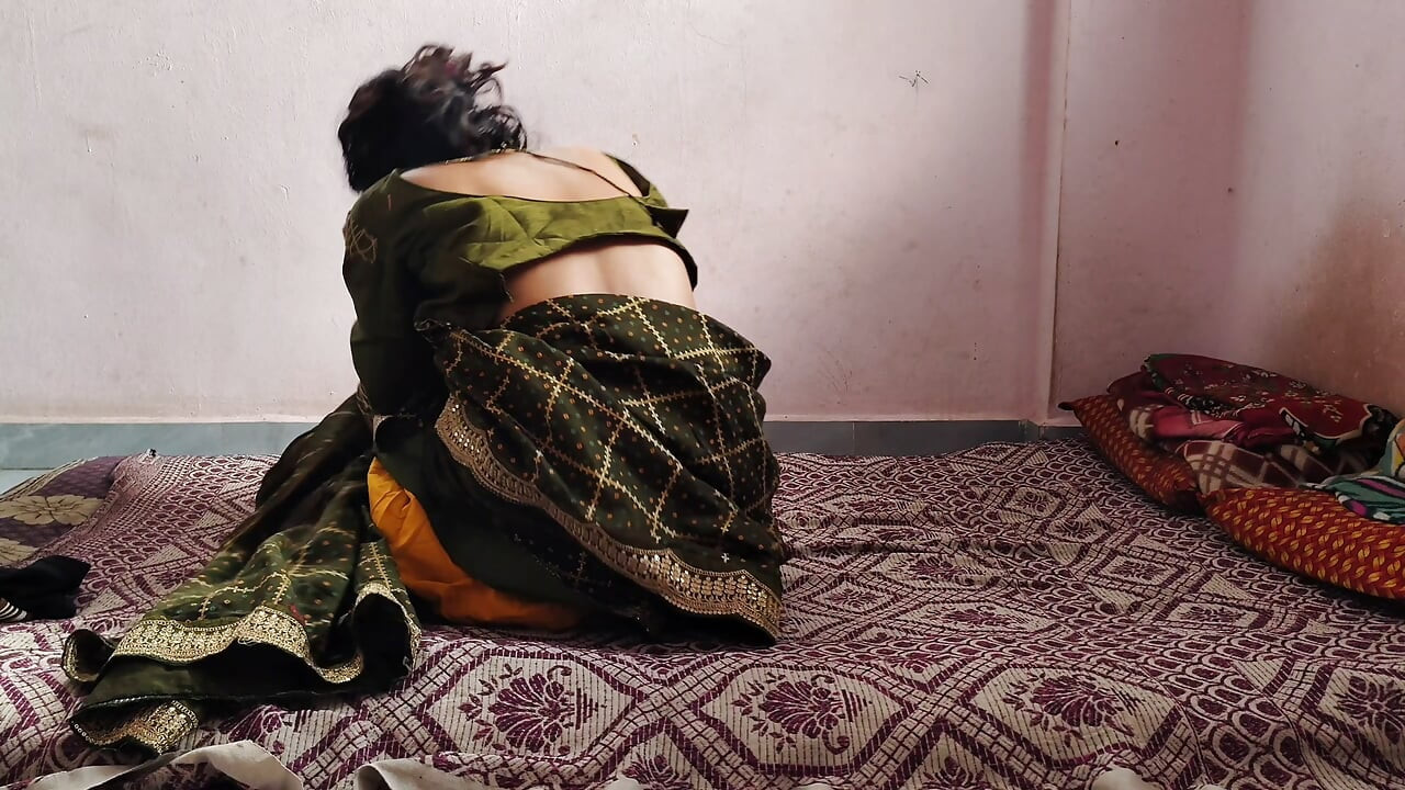 Pyasi Bhabi Devar ke lund par tut padi hindi sex