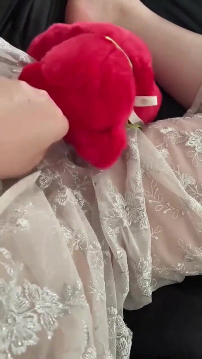 LA MIA SORELLASTRA MUSULMANA PERVERTITA TROIA HA DIPENDENZA DA MASTURBARSI CON IL CIBO- ARABIAN SNOWWHITE- FETISH USA- FOLLIE STRANE AMATORIALI- AR | Clip 1