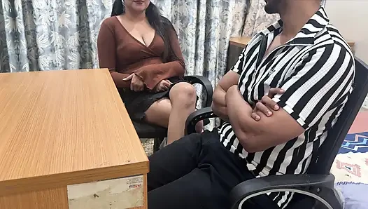 Ich finde das sextoy meiner kleinen indischen stiefschwester würfeln und zeige ihr meinen schwanz, blowjob geben
