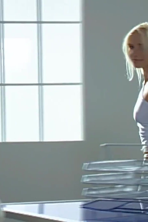 Model during casting gets her ass broken by the photographer