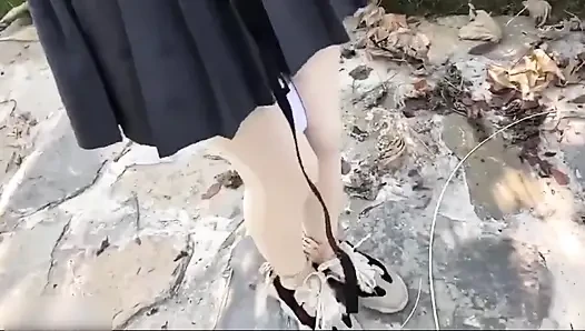 Açık havada bdsm kız