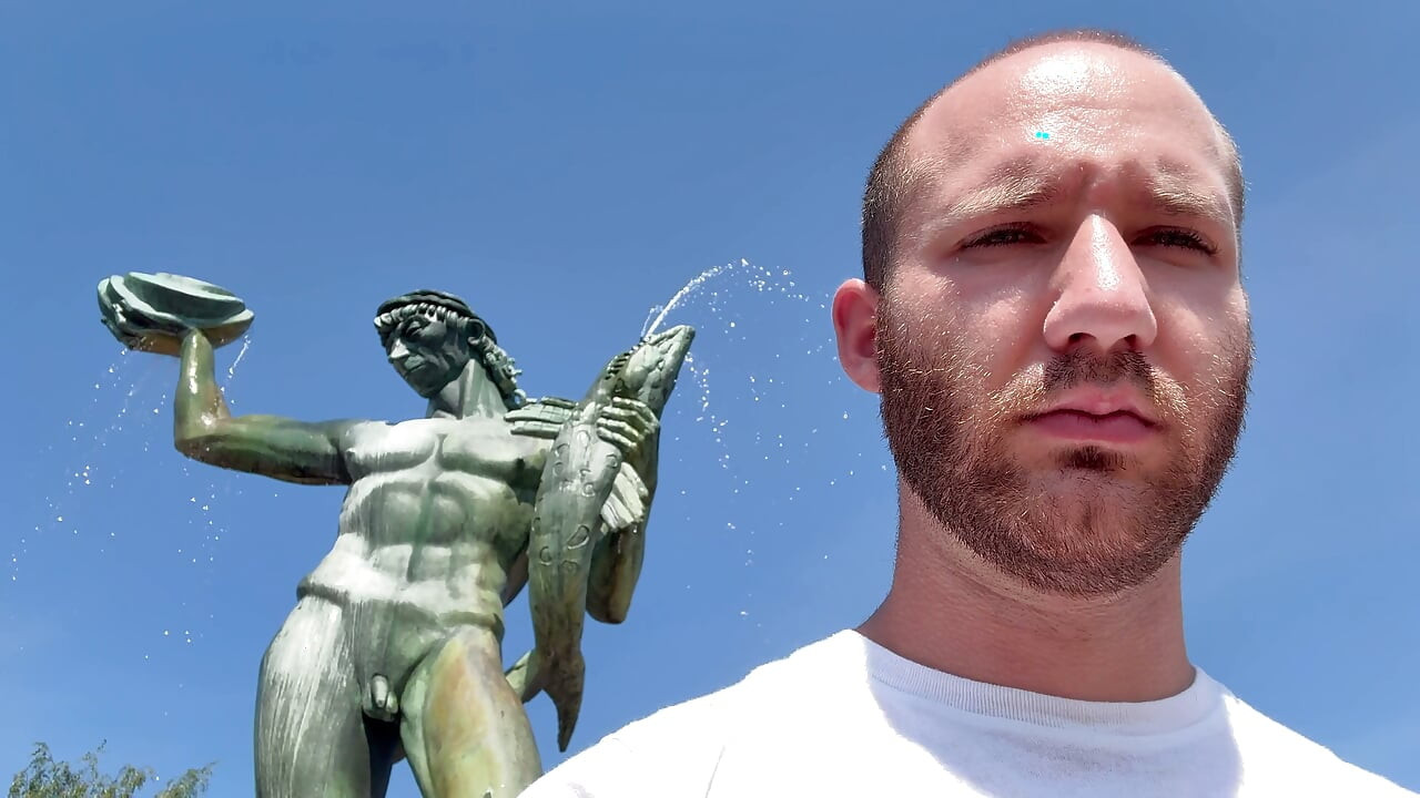 Lăudând pula mică în vacanță