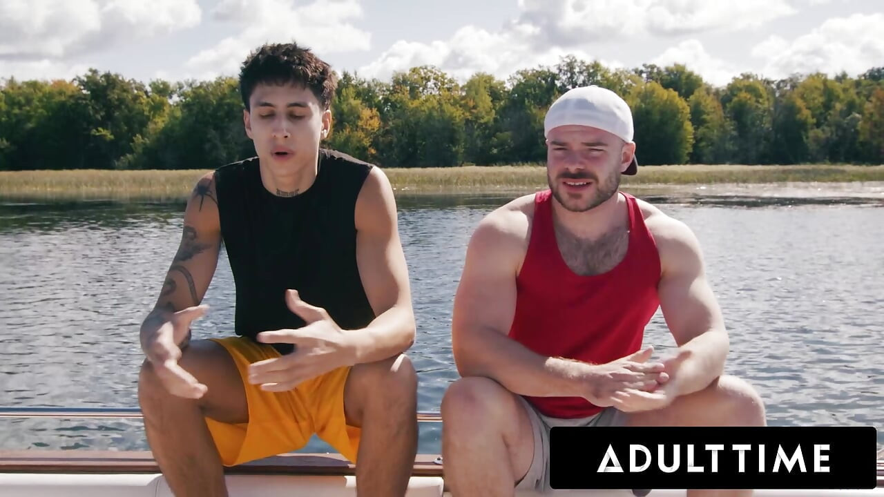 ADULT TIME - amigos hetero Marcus Mc Bicampeões e Angel Elias transformam decepcionante dia de barco em foda dura