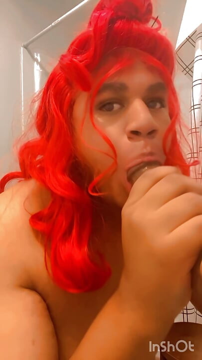 أحمر الشعر تمتصك ببطء وعمق 2