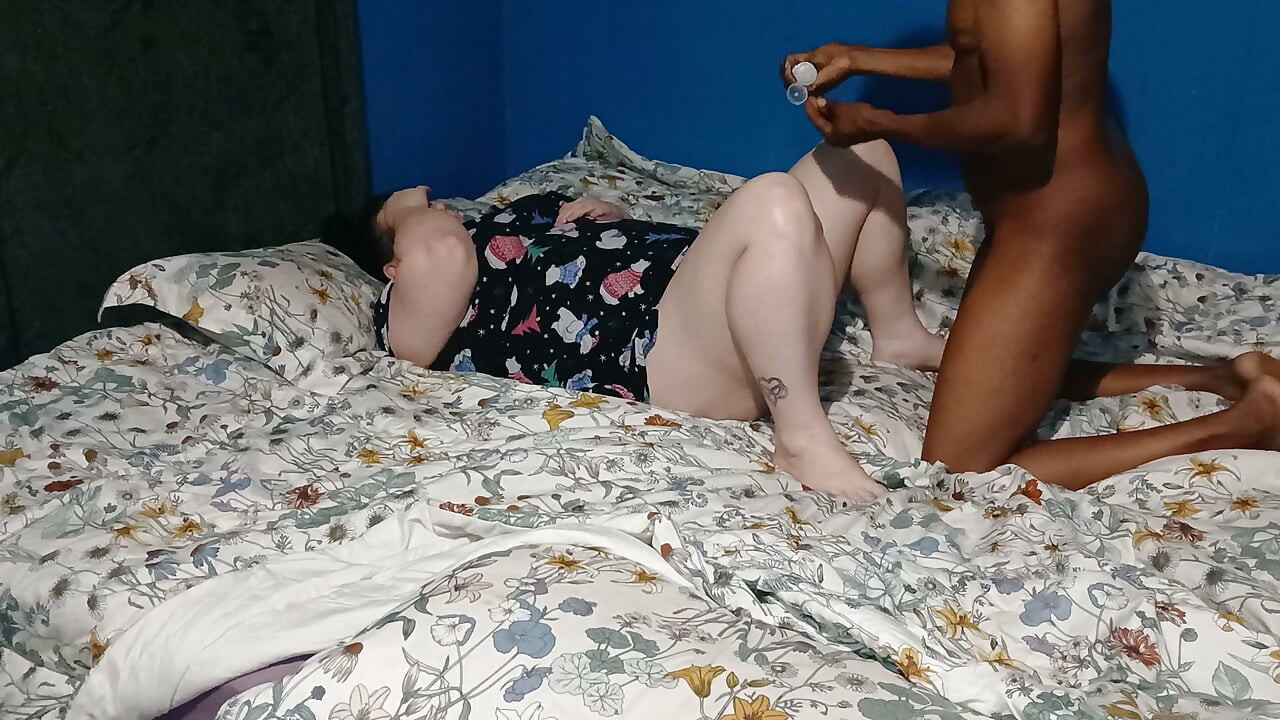 Missionary Creampie Big Fat Pussy Juice