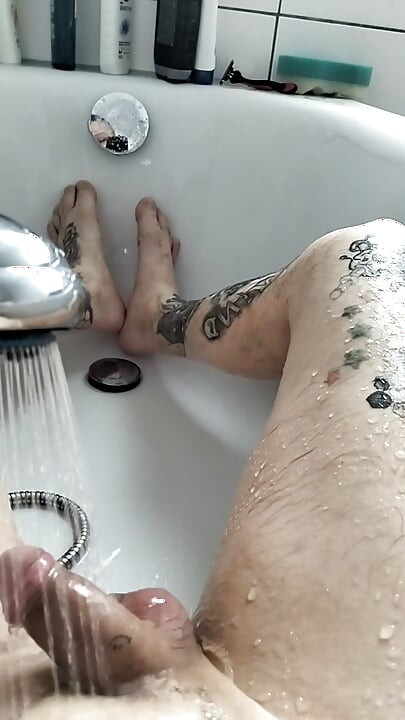 Small cock pees