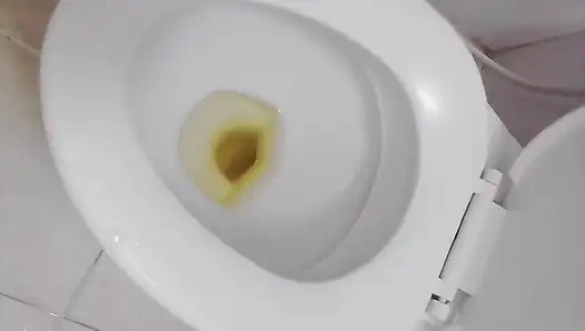 Çaresizlik/sabah ilk işiyor