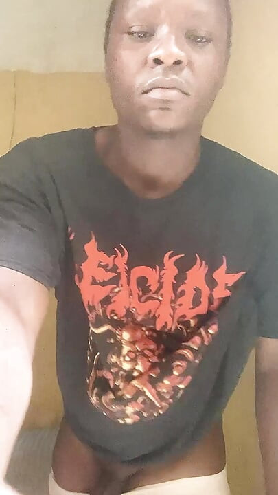 Handsome guy mastubate with is dark cock