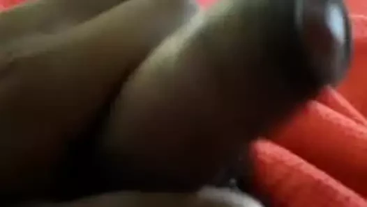 Mastürbasyon yaparken yenge içinde banyo