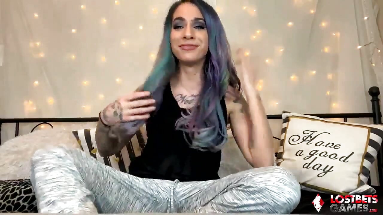 Sinn Sage și Sheena joacă un joc de distanțare socială guvernele trebuie să sugereze