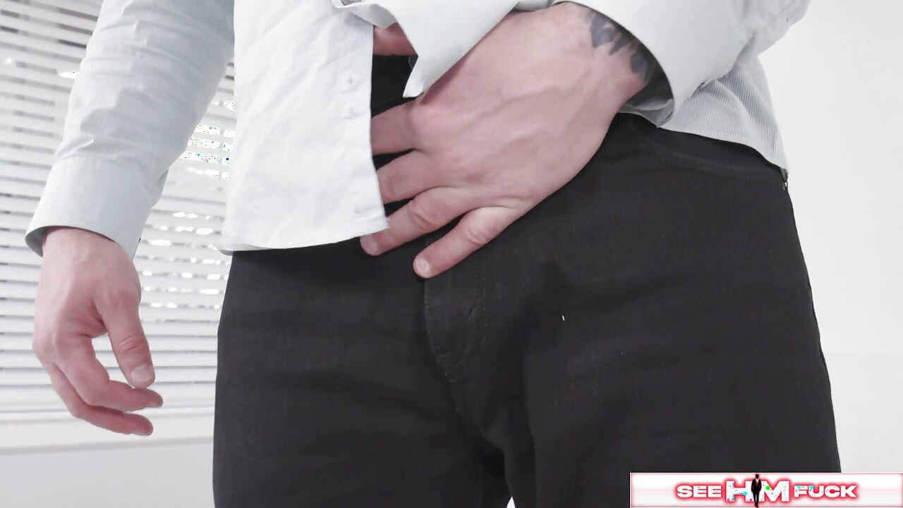 Stud Cyrus King Gets Rimmed By Petite Redhead Madi Collins!