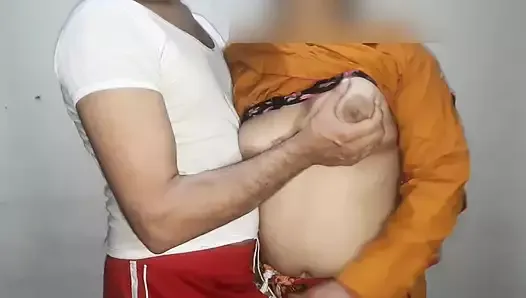 Sorprendo a mi madrastra mientras ella se viste y nosotros follando video xxx por redqueenrq - hindi hot desi sex