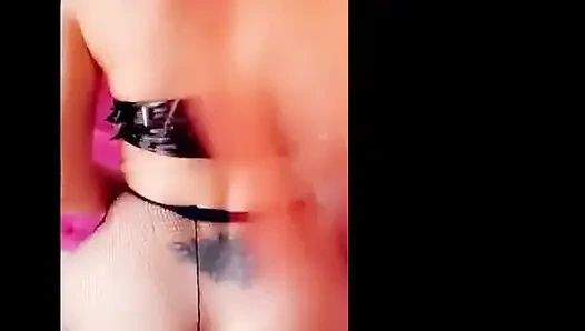 Peitsche muschi fingert dildo im arsch