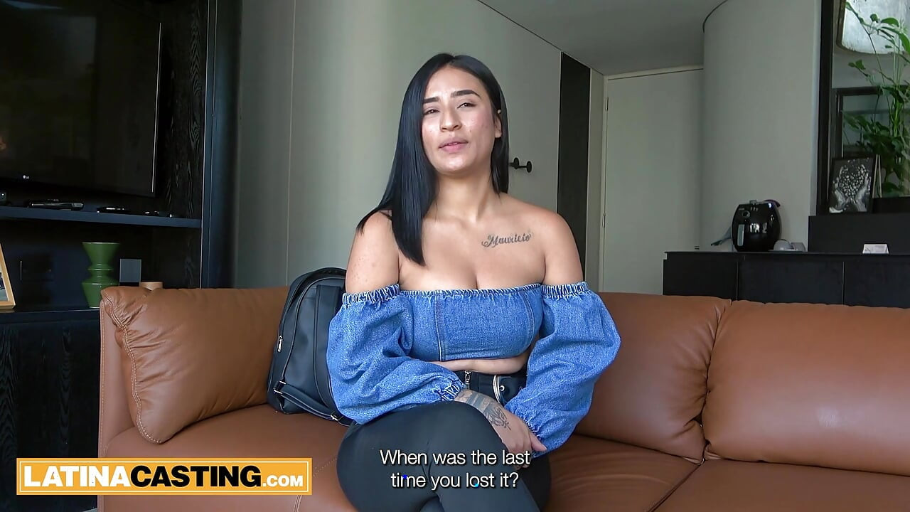 Essa LATINA DE PEITÃO veio pra aula particular depois da aula... Eu fodi DURO a BUNDA GRANDE dela como se fosse a lição