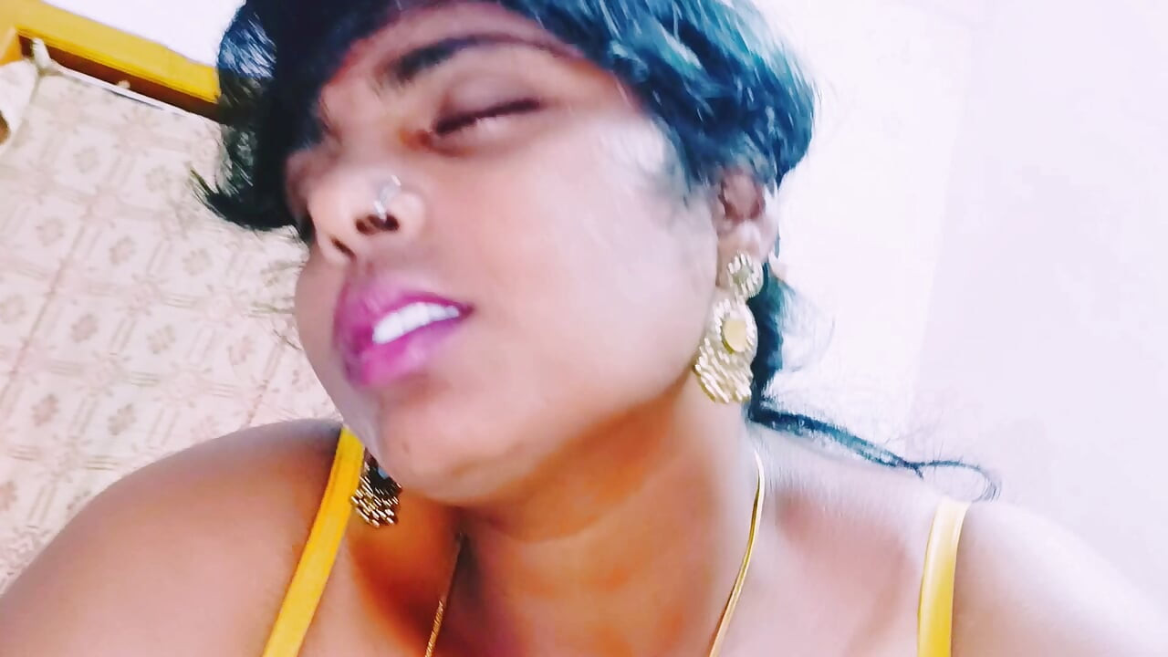 Esposa e sogro traindo fodendo Telugu fala.