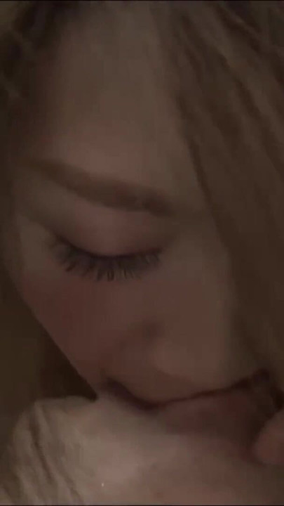 彼女は汗だくでジューシーになりながら、痛む腰を淫らに動かす 2 |クリップ2