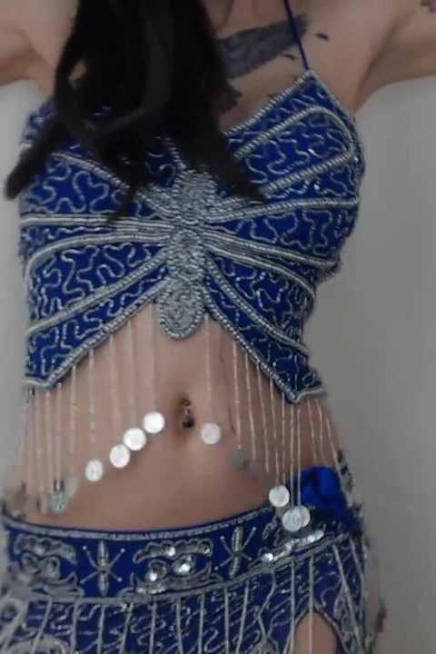 Belly Dancer's Bootyshaking Ass Worship