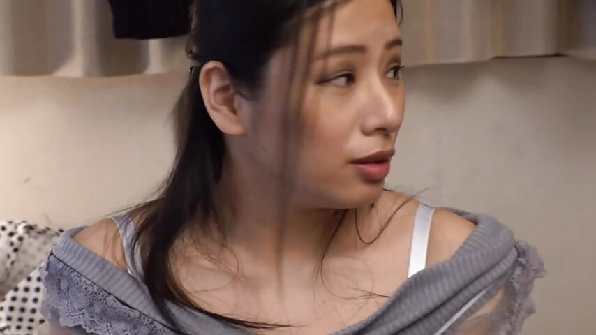 Dorință de preaplin de la soția vecinului și curbele ei largi de K