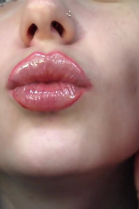 Cum to my big glossy seduction and big hookah smoke!
