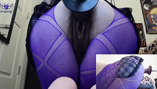 MILF Getting Fat Hairy Big Labia Pussy Fucked by Wildolos Fuck Machine