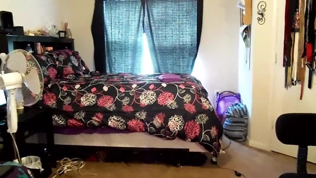 Shaking little bottom