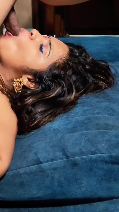 Hermanastra latina follada con su hermanastro hindi video porno