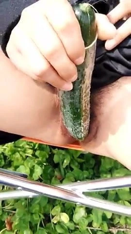 Chinese milf masturbation