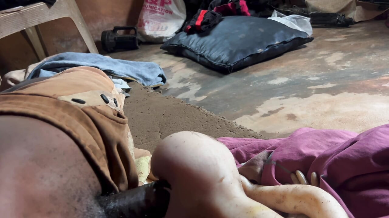 Biggest strong and big dick man I'm very honey wen I cum