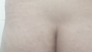 Doccia calda (video completo)