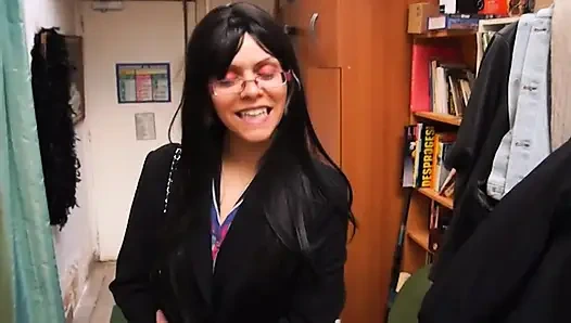 Alina'nın ilk üçlü seksi