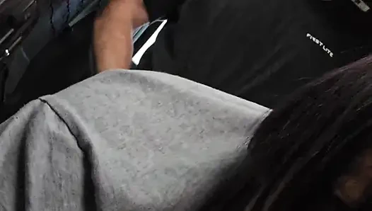 "Kamyon sikişi" evli kadının amına boşalıyor!