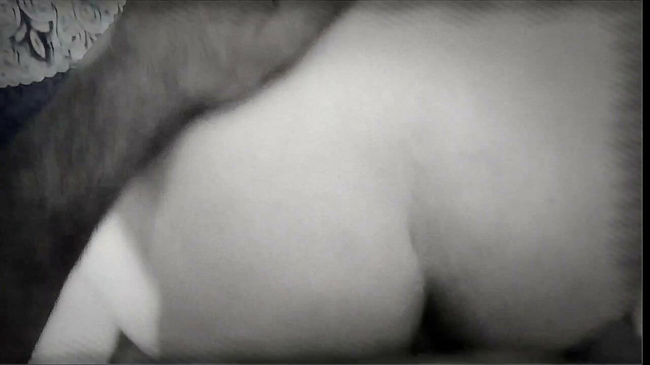 Prurient boy ass to mouth fuck his girl's, and she gets cum in mouth.