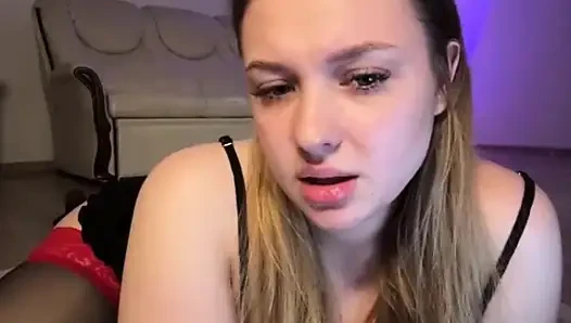 Мастурбирую в сексуальных чулках с Jucielussie