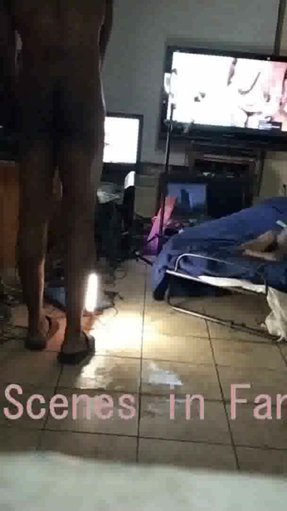 Teksaslı kadın - Afrikalı Amerikalı yuvarlak esmer götlü orta yaşlı seksi kadın | Klip 1