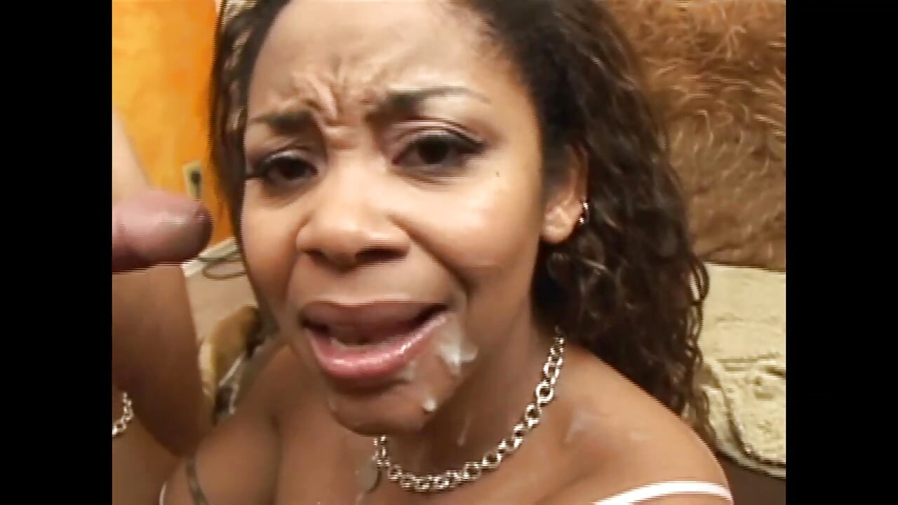 Sexe pervers pour une salope blonde