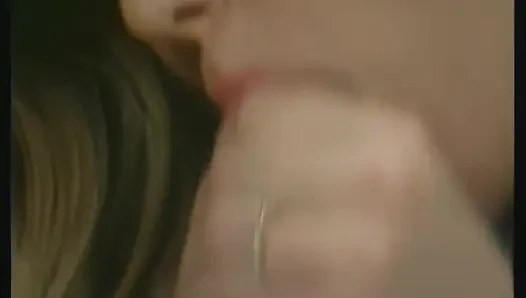 Blondinen Schmecken Fetten Penis