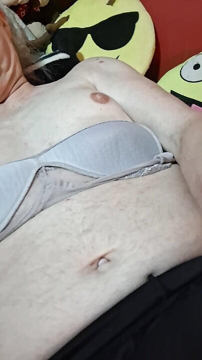 老醜變性人脫衣自慰取樂