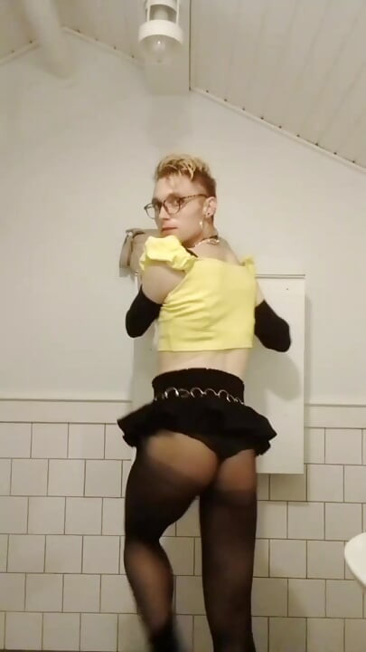 Hot Sissy Fag Whiteboi Jes public BBC Dildo