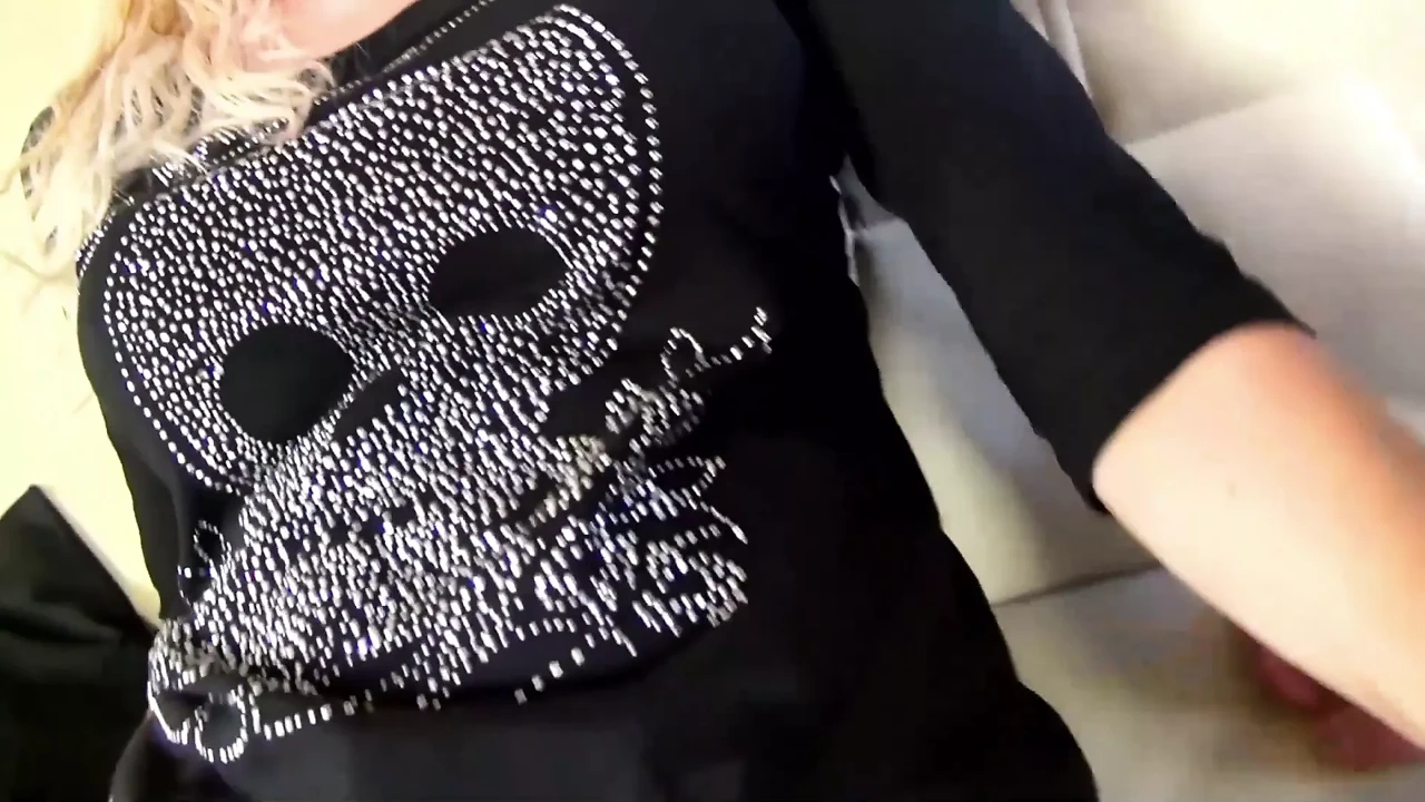 Julia Pink auf der Ledercouch eingeritten od EroticOnly — Kočička, Blond, Zralá, Pornohvězda, MILF HD Porno | xHamster