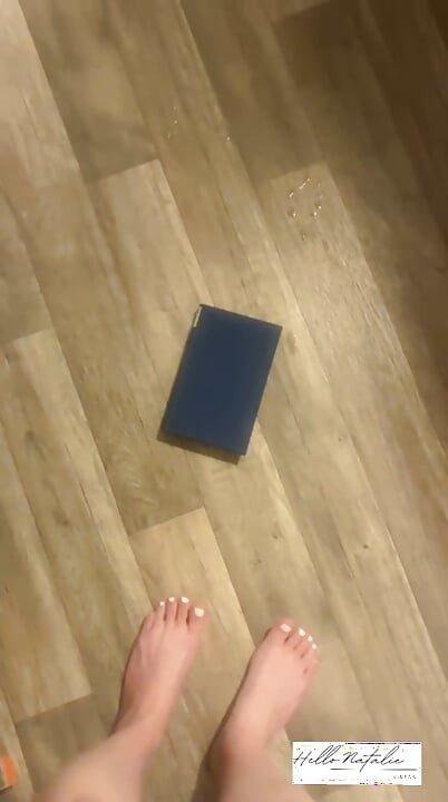 Pissing: Full beam on the pages: book unrestrainedly peed full