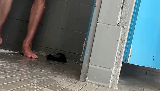 BeENJoY- Naked in the men's collective changing rooms of the pool with another man, the lady at the reception rinses her eyes