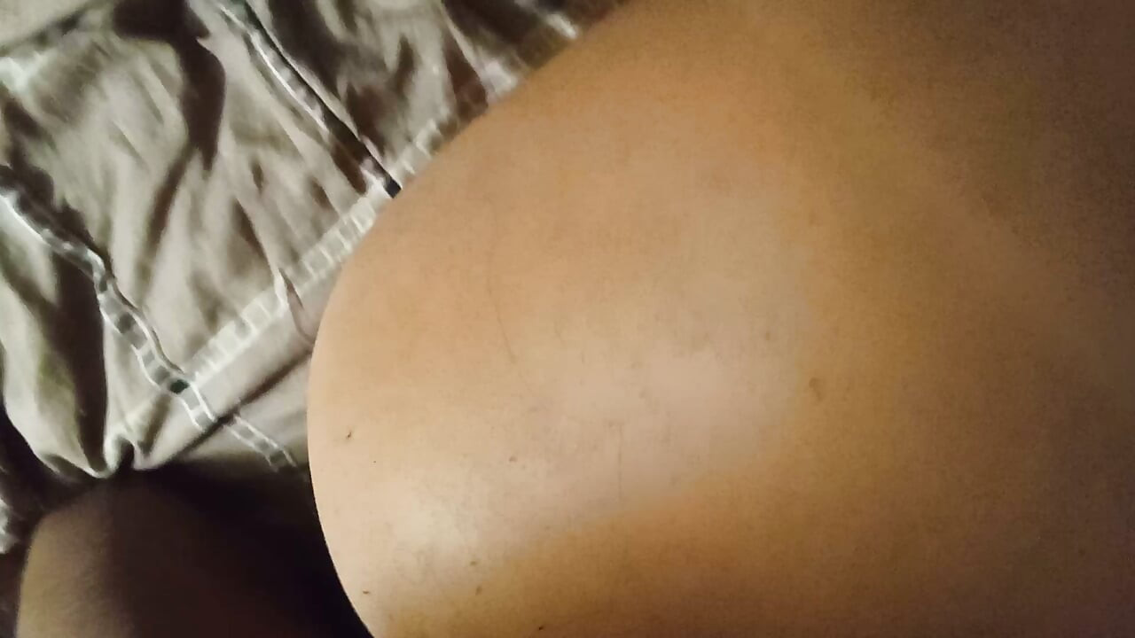 Big-Titty Pawg Bitch...Fucked Sidewayz!!